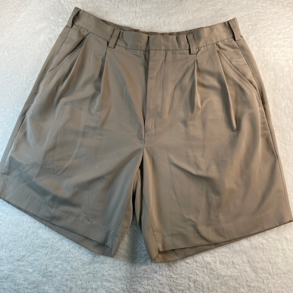 Mens IZOD Pleated Golf Shorts Tan Beige Size 34 Polyester Casual 4542500